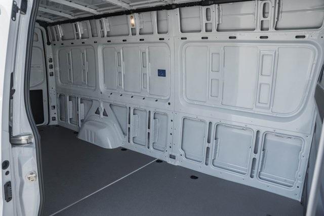 Photo of 2024 Arctic White Mercedes-Benz eSprinter 2500