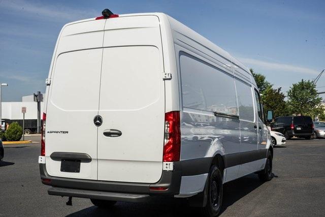 Photo of 2024 Arctic White Mercedes-Benz eSprinter 2500