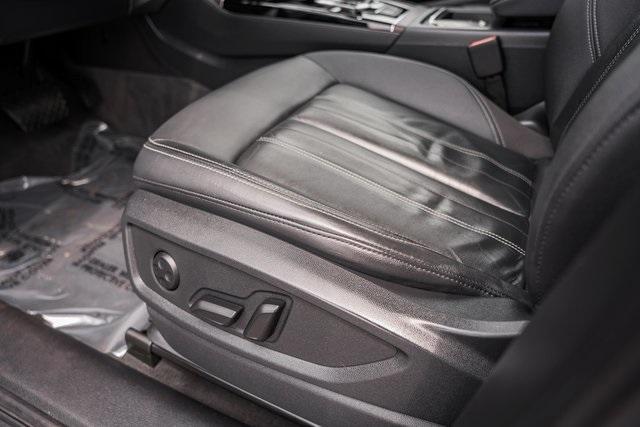 Photo of 2022 Ibis White Audi Q5