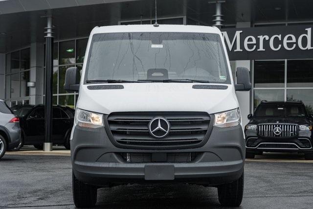 Photo of 2025 Arctic White Mercedes-Benz Sprinter 2500
