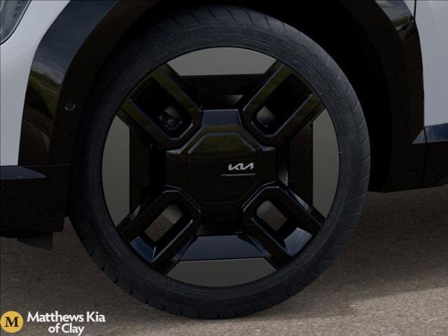 Photo of 2026 White Pearl Kia EV9
