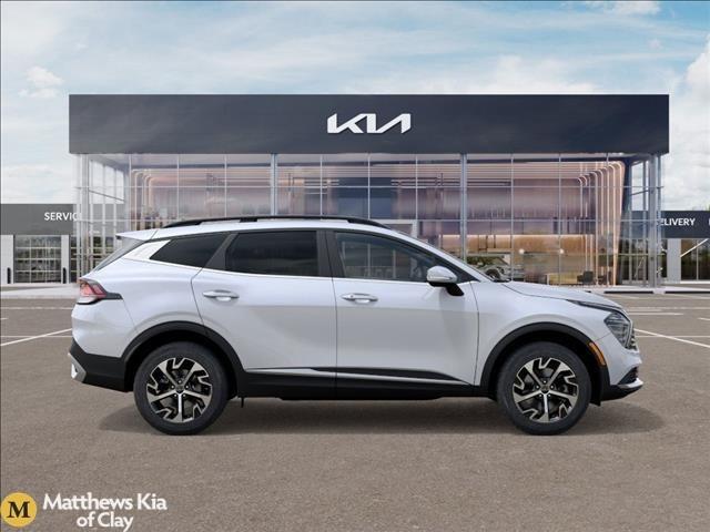 Photo of 2025 Glacial White Pearl Kia Sportage