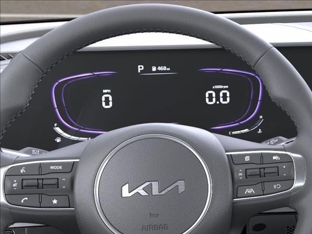 Photo of 2025 Glacial White Pearl Kia Sportage