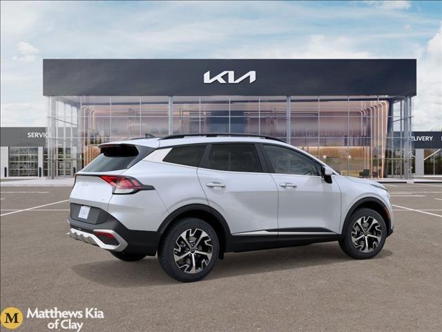 Photo of 2025 Glacial White Pearl Kia Sportage