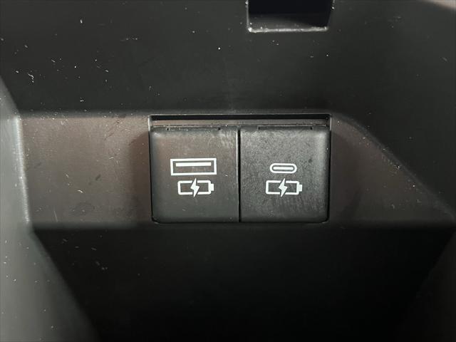 Photo of 2023 Gray Toyota Camry