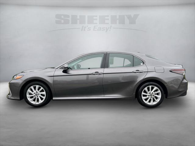 Photo of 2023 Gray Toyota Camry