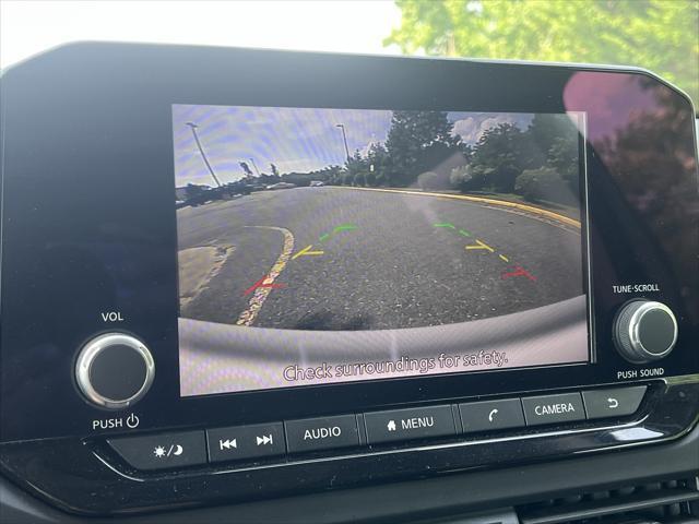 Photo of 2023 Super Black Nissan Pathfinder