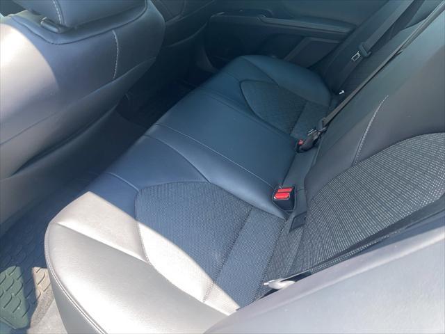 Photo of 2019 Celestial Silver/Midnight Black Metallic Toyota Camry