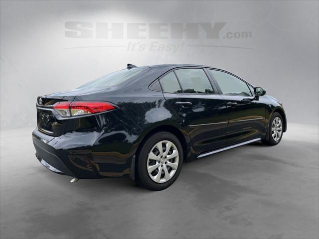 Photo of 2022 Black Sand Pearl Toyota Corolla