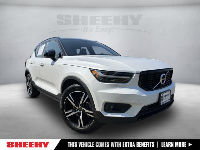 2022 Volvo XC40