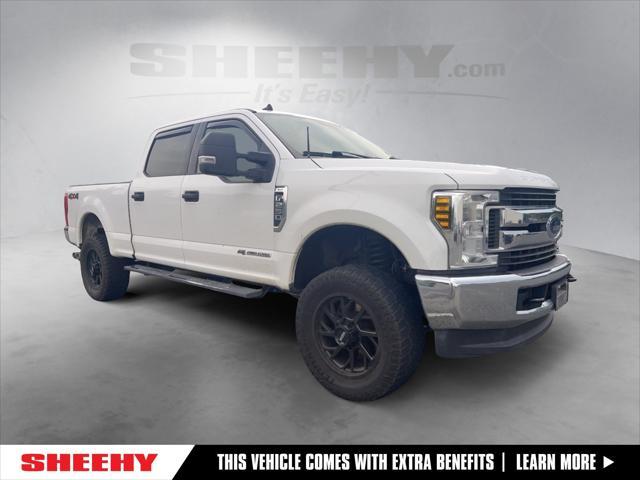 Photo of 2019 Oxford White Ford F-250