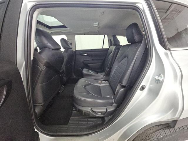 Photo of 2023 Celestial Silver Metallic Toyota Highlander