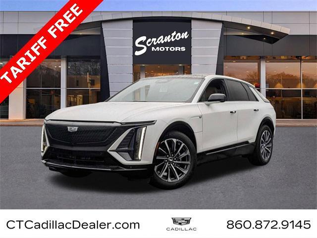 Photo of 2024 Crystal White Tricoat Cadillac LYRIQ