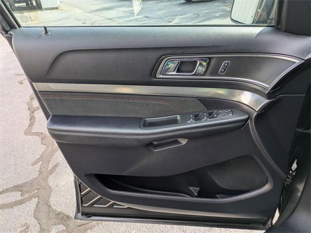 Photo of 2019 Magnetic Ford Explorer