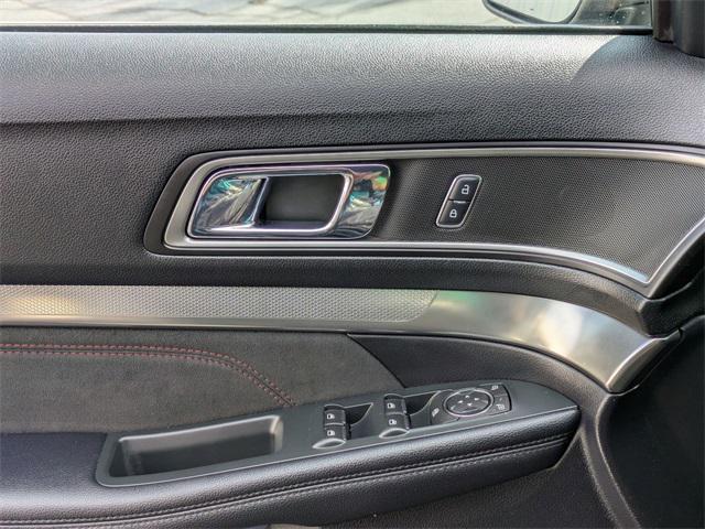 Photo of 2019 Magnetic Ford Explorer