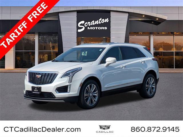 Photo of 2025 Crystal White Tricoat Cadillac XT5