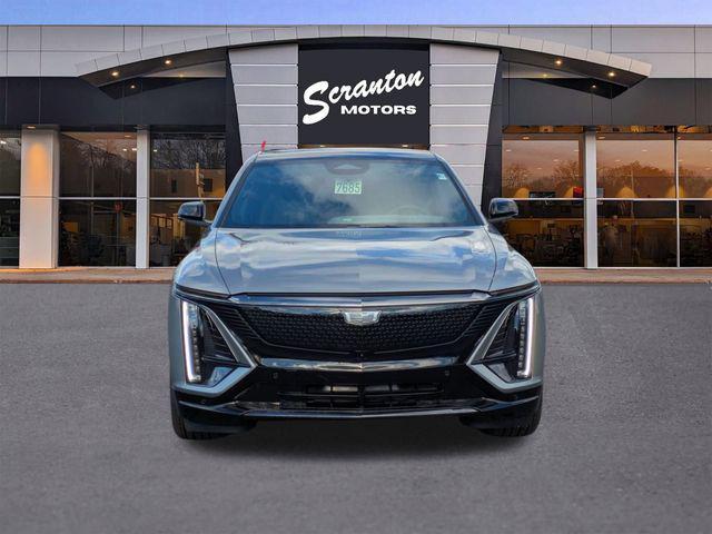 Photo of 2025 Argent Silver Metallic Cadillac LYRIQ