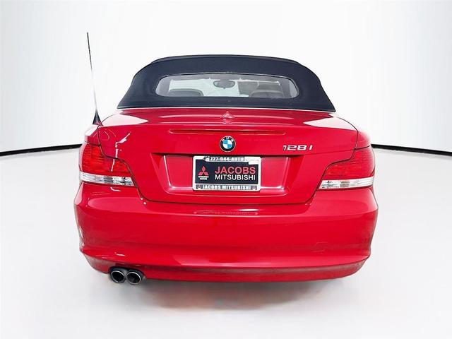 Photo of 2011 Crimson Red BMW 128