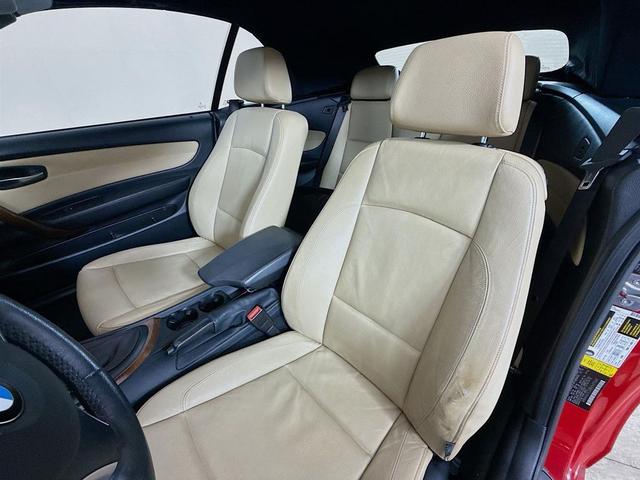 Photo of 2011 Crimson Red BMW 128