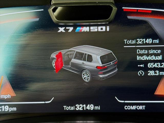 Photo of 2022 Black Sapphire Metallic BMW X7