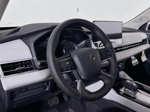 Photo of 2025 Black Diamond Mitsubishi Outlander