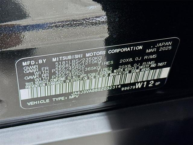 Photo of 2025 Black Diamond Mitsubishi Outlander