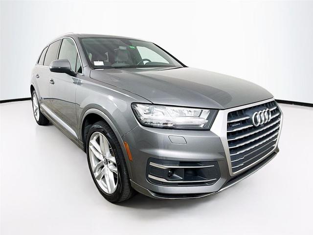Photo of 2018 Graphite Gray Metallic Audi Q7