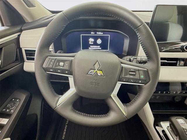 Photo of 2025 Red Diamond Mitsubishi Outlander