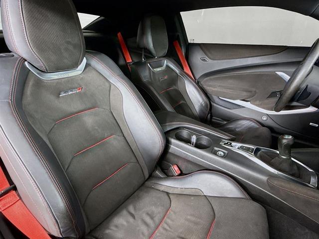 Photo of 2017 Black Chevrolet Camaro