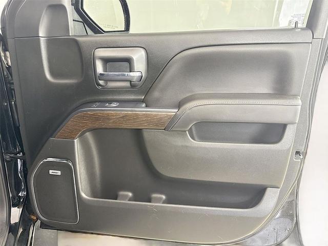 Photo of 2017 Onyx Black GMC Sierra 1500