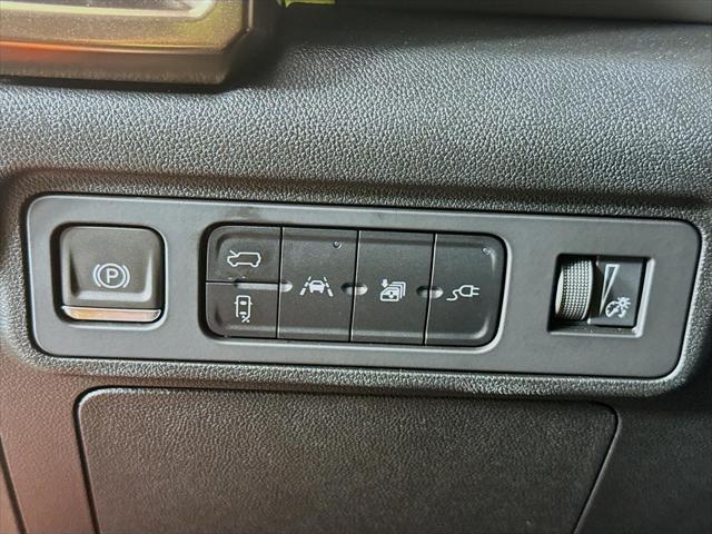 Photo of 2024 Afterburner Tintcoat (Orange) GMC HUMMER EV SUV