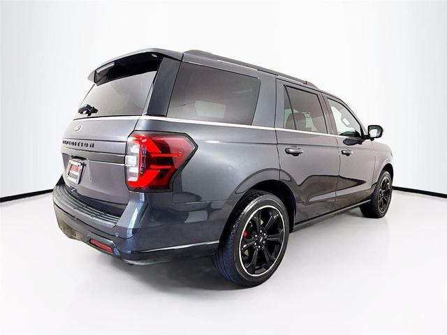 Photo of 2023 Dark Matter Metallic Ford Expedition
