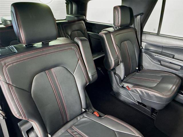 Photo of 2023 Dark Matter Metallic Ford Expedition