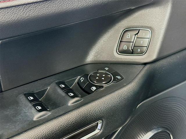Photo of 2023 Dark Matter Metallic Ford Expedition