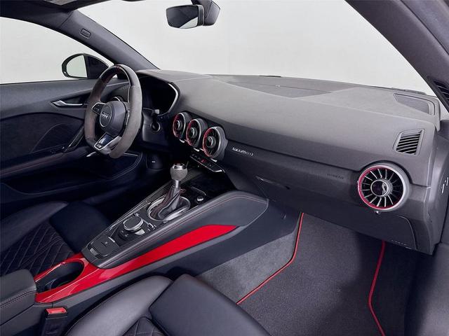 Photo of 2020 Glacier White Audi TTS