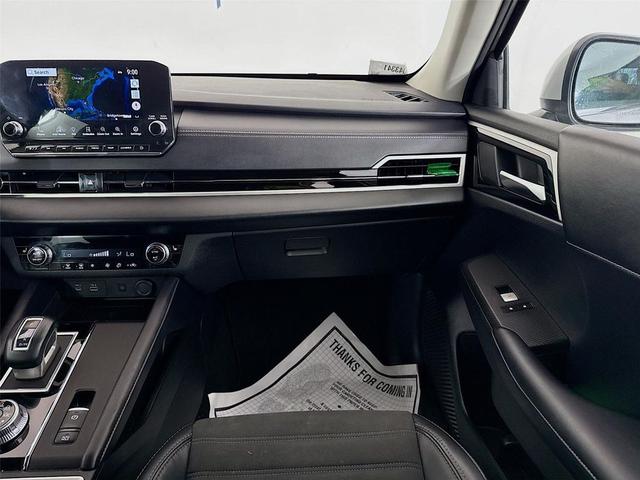 Photo of 2024 Alloy Silver Metallic Mitsubishi Outlander