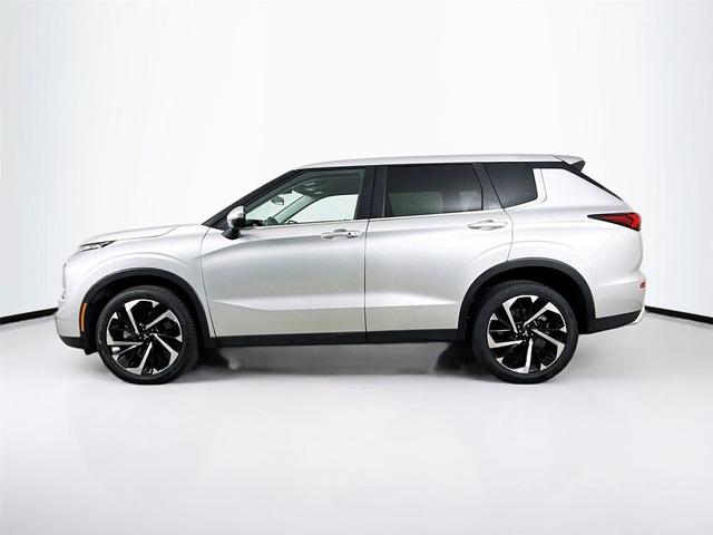 Photo of 2024 Alloy Silver Metallic Mitsubishi Outlander