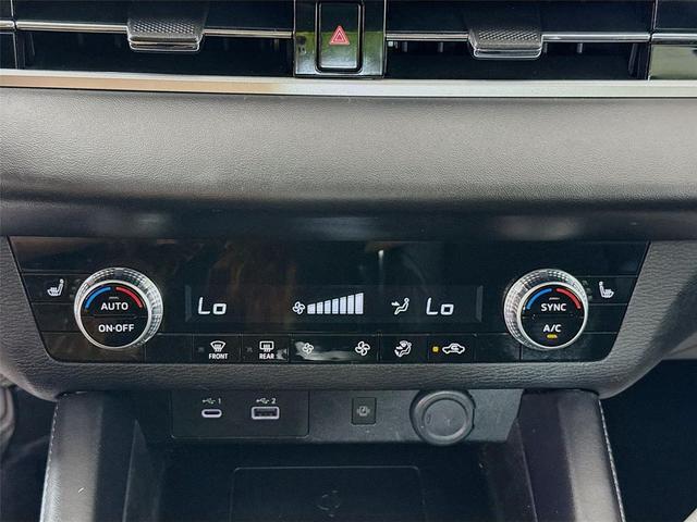 Photo of 2024 Alloy Silver Metallic Mitsubishi Outlander