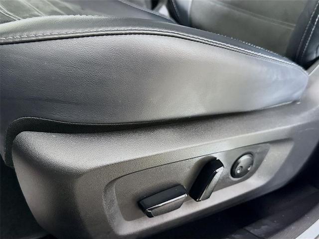 Photo of 2024 Alloy Silver Metallic Mitsubishi Outlander