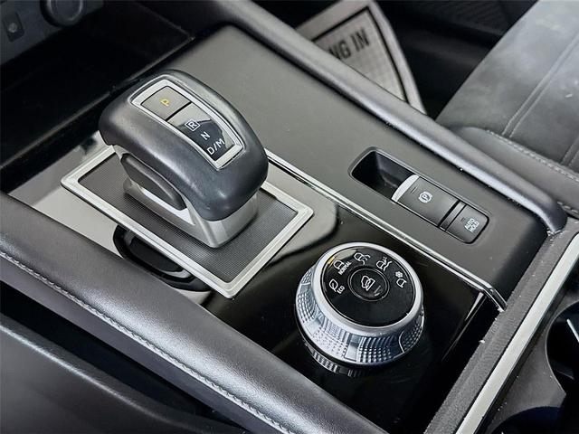 Photo of 2024 Alloy Silver Metallic Mitsubishi Outlander