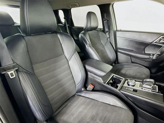 Photo of 2024 Alloy Silver Metallic Mitsubishi Outlander