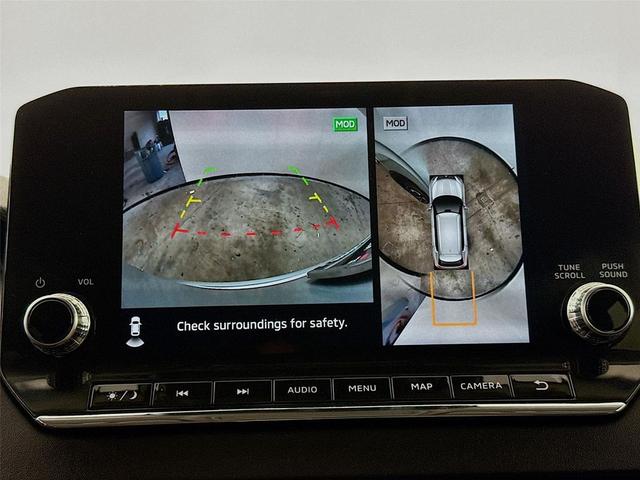 Photo of 2024 Alloy Silver Metallic Mitsubishi Outlander