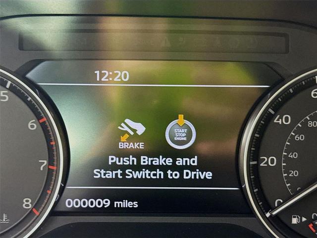 Photo of 2025 White Diamond Mitsubishi Outlander