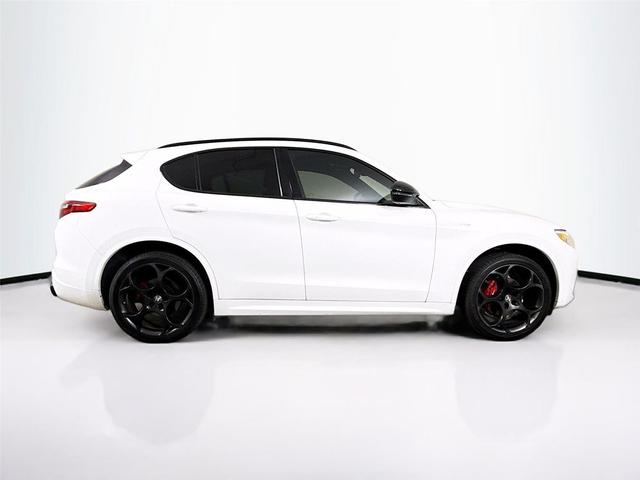 Photo of 2022 Alfa White Alfa Romeo Stelvio