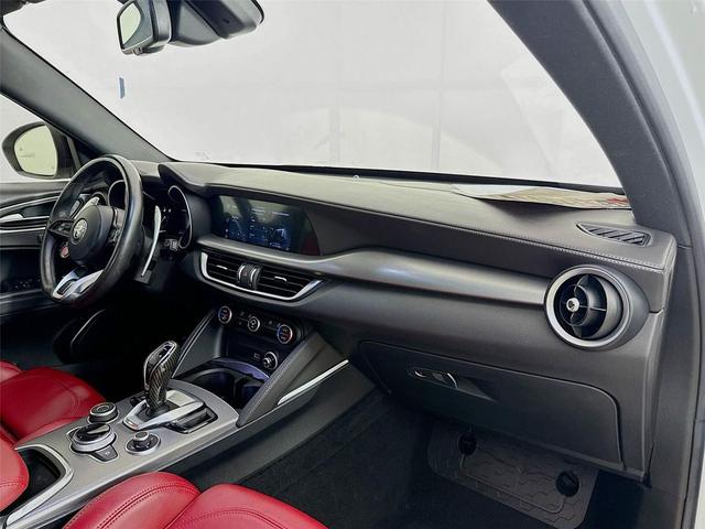 Photo of 2022 Alfa White Alfa Romeo Stelvio