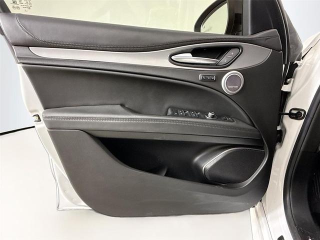 Photo of 2022 Alfa White Alfa Romeo Stelvio