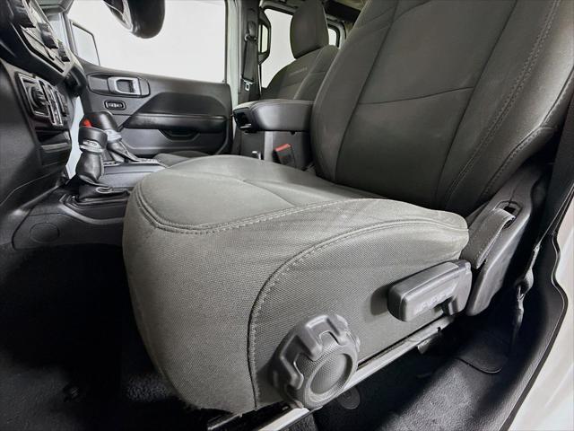 Photo of 2020 Bright White Clearcoat Jeep Wrangler Unlimited