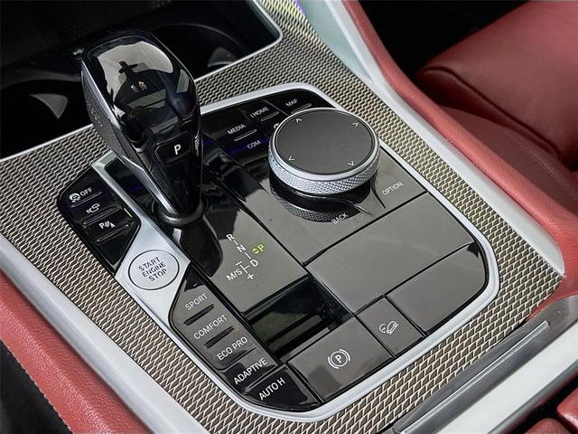 Photo of 2021 Carbon Black Metallic BMW X6