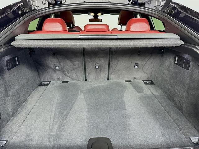 Photo of 2021 Carbon Black Metallic BMW X6