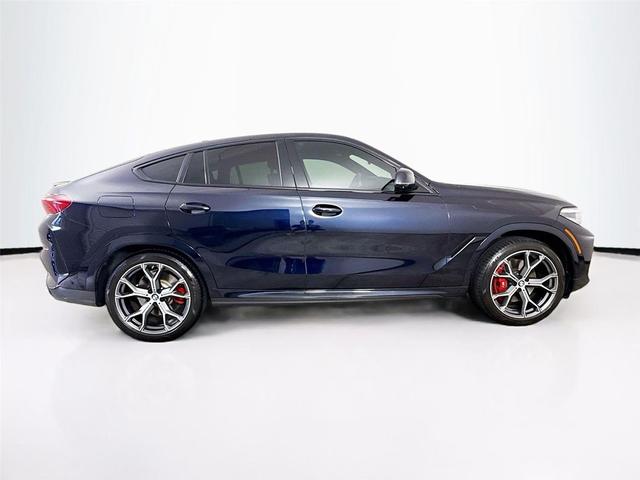 Photo of 2021 Carbon Black Metallic BMW X6